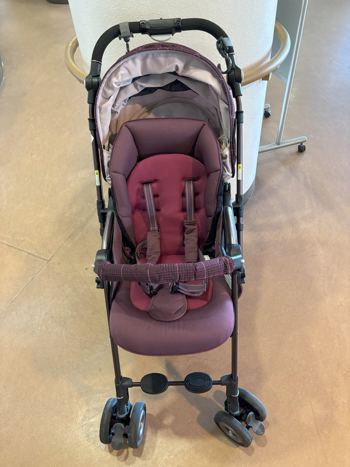 combiベビーカーとカバー譲り